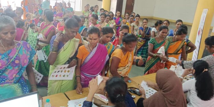 Kamala Ankibai Ghamandiram Gowani Trust Celebrates Trustee Ramesh Gowani’s Birthday by Organizing Anemia Mukt Bharat Camp and Assisting Underprivileged Children’s Education