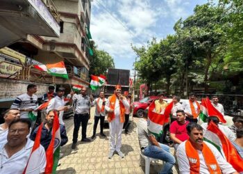MLA of Udhna constituency Manubhai Patel takes out rally pledges to plant 1.11 lakh saplings on Independence Day