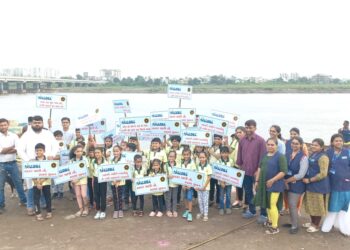 Aloha students take pledge to save Tapi River