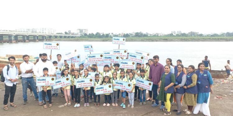Aloha students take pledge to save Tapi River