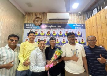 Surat’s Yogi Chowk-Based Enzyme-16 Produces NEET-2025 Toppers