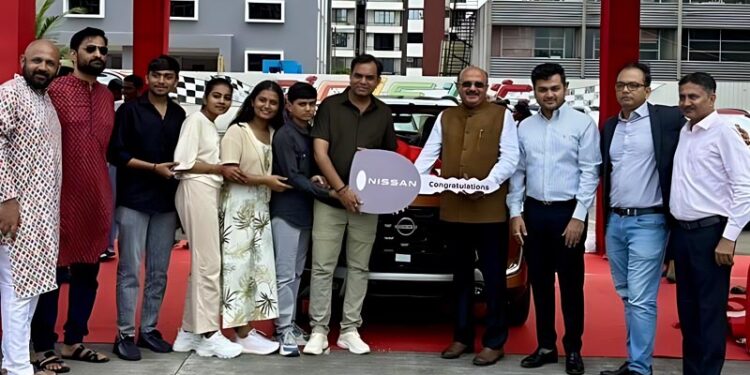 Nissan Motor India and Pramukh Nissan Celebrate Dussehra with Single Day Delivery of 50 New Nissan Magnite SUVs